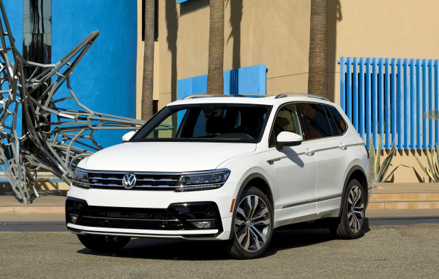 2018 Volkswagen Tiguan dressed up with new R-Line appearance package post image