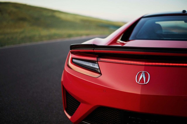 First drive review: The 2019 Acura NSX grips better, and gives more