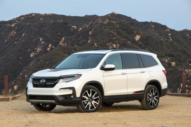 Honda Pilot recall, Millennials and classic cars, 2019 Toyota Prius e-AWD driven: What's New @ The Car Connection