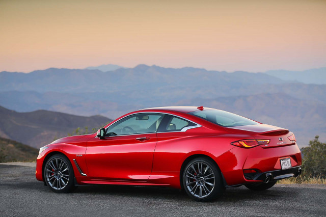 2019 Infiniti Q60 Red Sport 400 Review, Pricing, and Specs