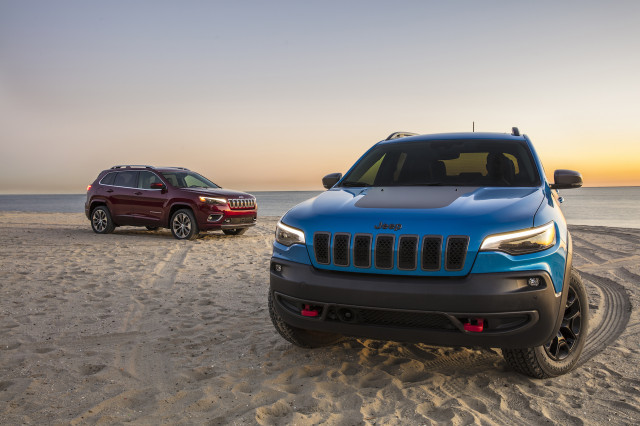 FCA likely to recall 1M Jeeps, Chryslers for excessive emissions