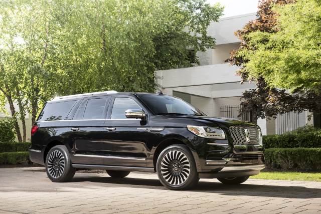 2019 Lincoln Navigator Review, Ratings, Specs, Prices, and Photos