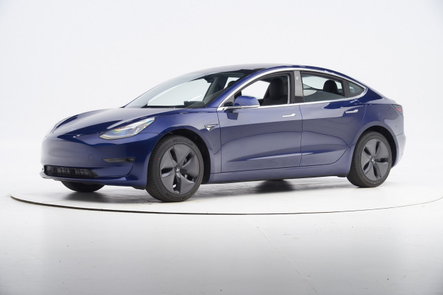 2019 Tesla Model 3 - IIHS frontal test