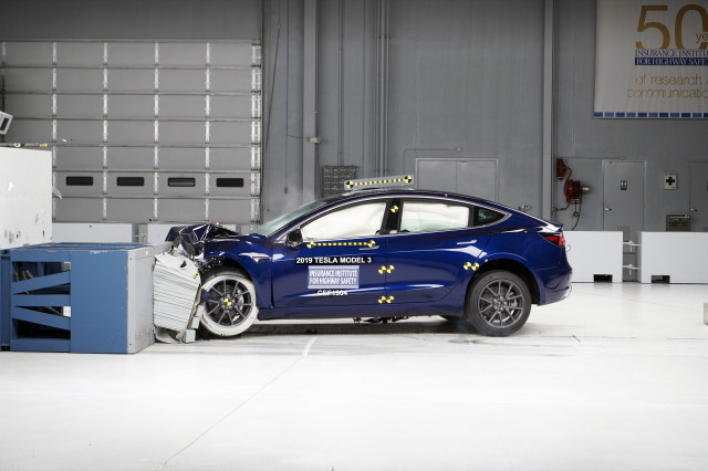 Tesla Model 3 top safety rating restored by IIHS