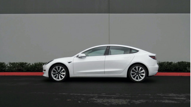 Tesla recalls all 2017-2020 Model 3 electric cars