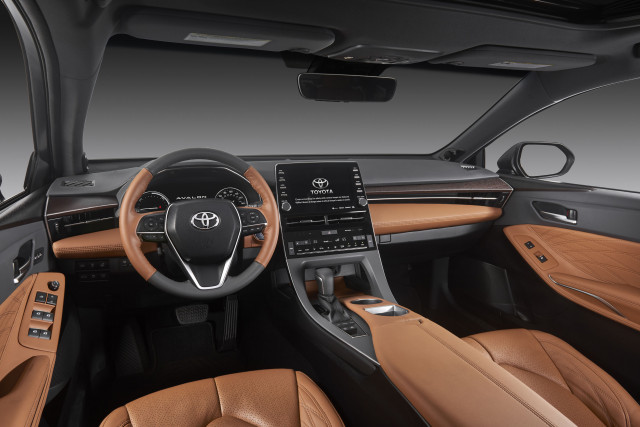 First Drive: 2019 Toyota Avalon