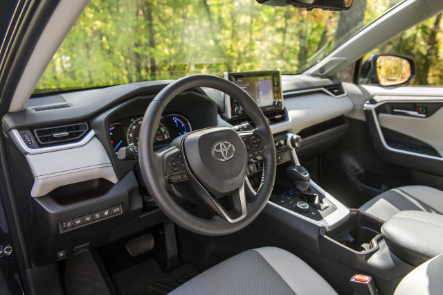 2019 Toyota RAV4 Hybrid - Best Car To Buy 2020