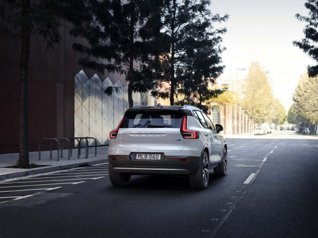 2019 Volvo XC40 First Drive