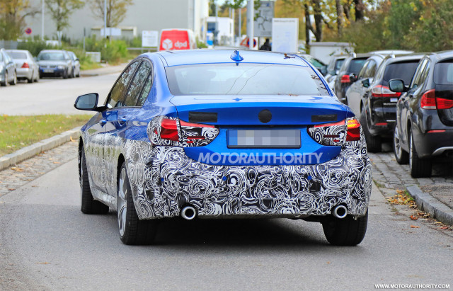 2016 - [BMW] Série 1 Sedan [F52] - Page 9 2020-bmw-1-series-facelift-spy-shots--image-via-s-baldauf-sb-medien_100678074_m