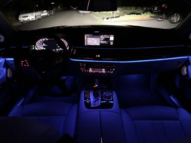 BMW 7 SERIES 2023 - CRAZY AMBIENT LIGHTS, luxurious INTERIOR & My Modes -  YouTube