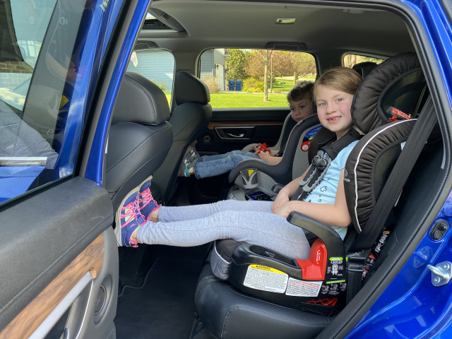 Review Update The 2020 Honda Cr V Fits Family Without Much Flair - Best Car Seats For Honda Cr V