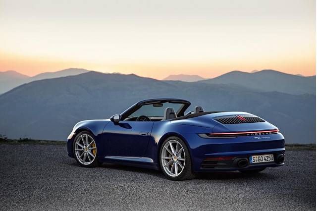 2020 Porsche 911 Carrera S laps 'Ring in 7:25, or 5 s faster than previous  generation