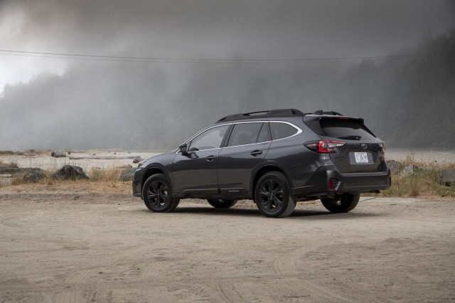 2019 Toyota Rav4 Vs 2020 Subaru Outback Compare Crossovers