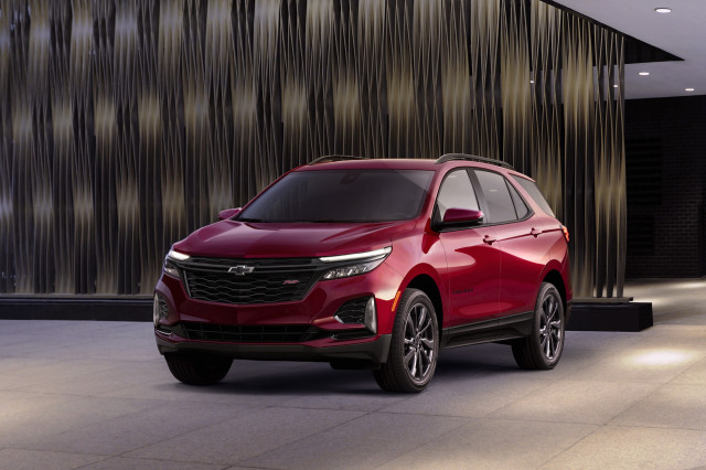 2022 Chevrolet Equinox cuts trims, prices, engine offerings