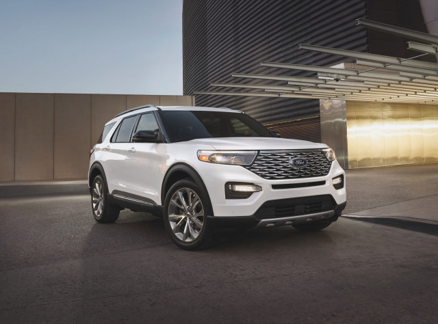 21 Ford Explorer Enthusiast St Silly Name Signifies More Performance For Less Money