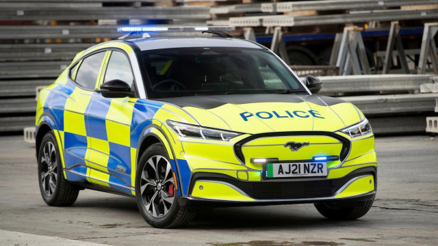 Ford considers "purpose-built electric police vehicles," offers Mach-E electric  car for testing