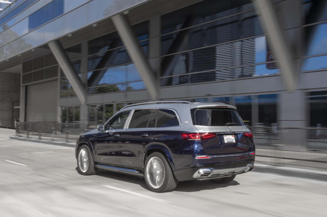First Drive Review 21 Mercedes Benz Maybach Gls600 Exudes Elegance Just Don T Overpack