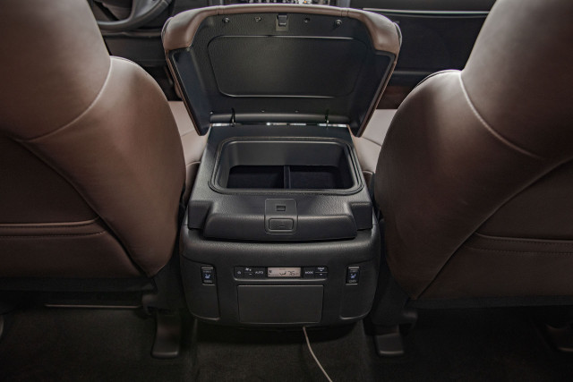 2021 Nissan Armada Costs At Least 1 000 More Starts 49 895 - 2018 Nissan Armada Leather Seat Covers