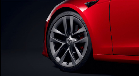2021 Tesla Model S Plaid+