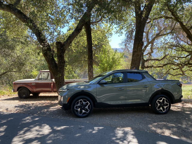 2022 Hyundai Santa Cruz vs. 2022 Subaru Outback: Compare Utility Vehicles