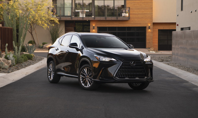 Review update: 2022 Lexus NX 350 burnishes brand with great tech post image