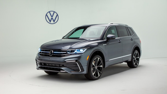 2022 Volkswagen Tiguan costs up to $2,100 more than outgoing model