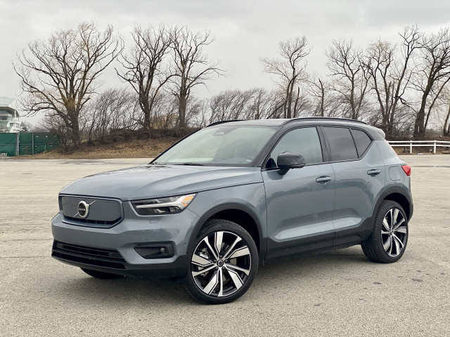 Review update: 2022 Volvo XC40 Recharge links a gas past to the electric present post image
