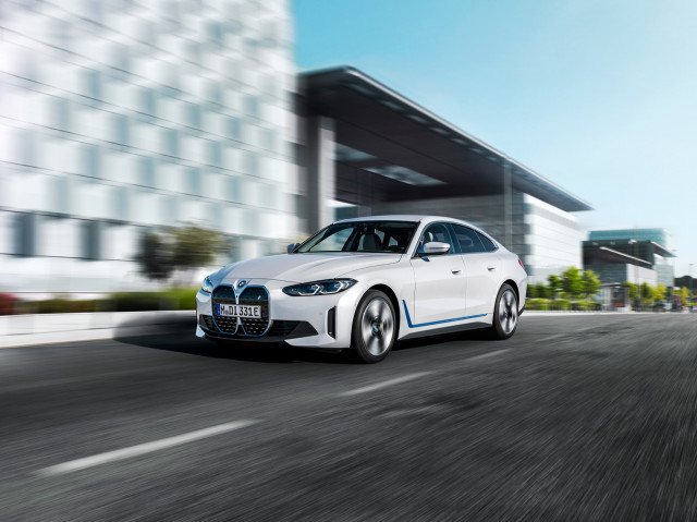 BMW expands 2023 i4 electric car lineup with more affordable eDrive35