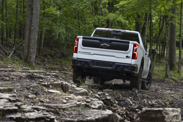 2023 Chevrolet Silverado 1500 Zr2 New And Used Chevrolet Silverado 1500 Chevy Prices Photos Reviews Specs The Car Connection