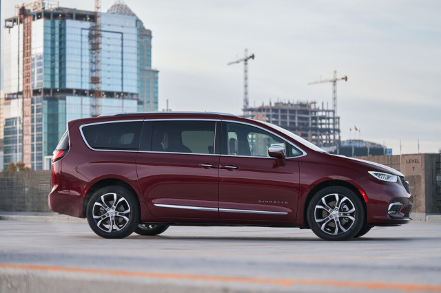 2023 Chrysler Pacifica Review (the Ultimate Family Hauler)
