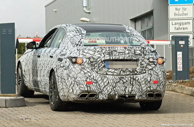 23 Mercedes Amg C63 Spy Shots V 8 Rumored To Make Way For Electrified 4 Banger