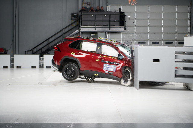 Hyundai Palisade, Kia Telluride SUVs recalled for increased fire risk –  KGET 17