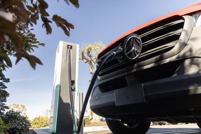 Electric vanlife coming? 2024 Mercedes eSprinter impresses in 300