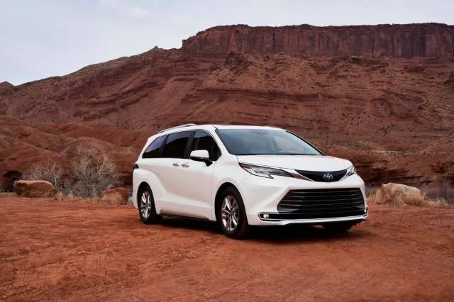 2024 Toyota Sienna