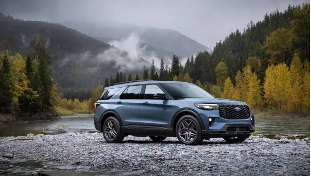 2025 Ford Explorer ST