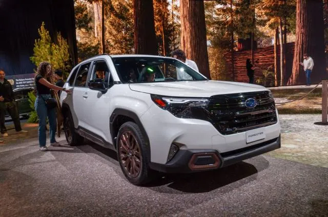 2025 Subaru Forester debuts at Los Angeles Auto Show