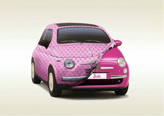A Fiat 500 for Barbie\'s birthday 