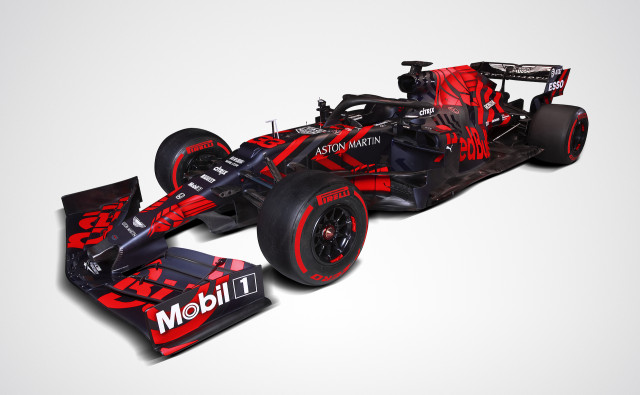 Bekræfte asiatisk Beroligende middel 2019 Red Bull Racing F1 car revealed, fires up Honda engine at Silverstone