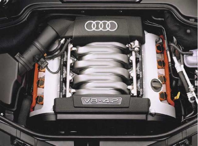 Audi V-8 engine