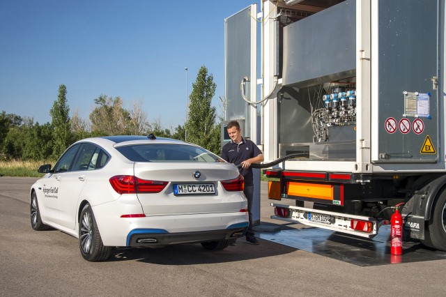 BMW 5-Series Gran Turismo hydrogen fuel cell concept BMW 5-Series Gran Turismo hydrogen fuel cell concept