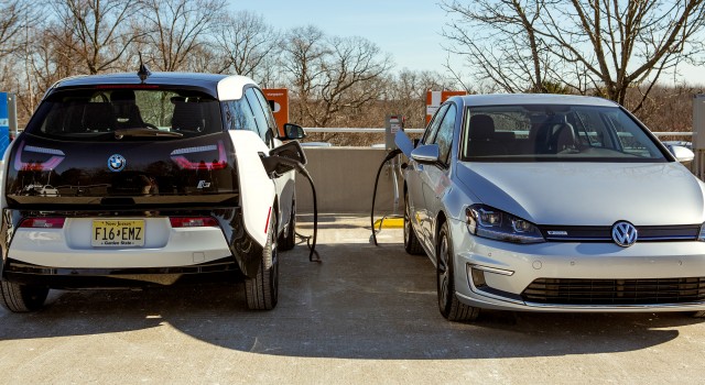 BMW i3 and Volkswagen e-Golf electric cars using Combined Charging System (CCS) DC fast charging