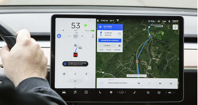 Tesla Navigate on Autopilot drives itself poorly, Consumer Reports