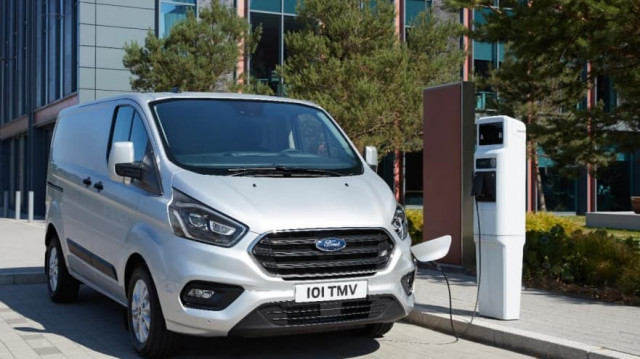 Ford Transit Custom plug-in van