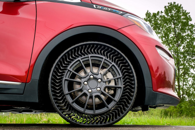Here's why electric vehicles need different tires