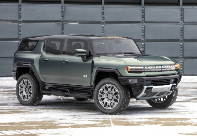 2024 GMC Hummer EV SUV: 300-mile electric off-road truck will cost ...