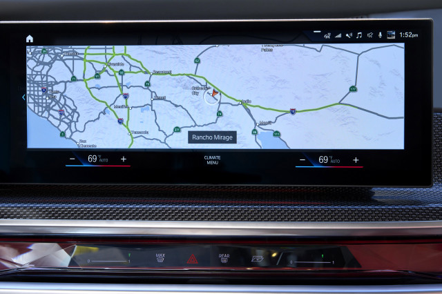 HERE HD Live Map in the 2023 BMW 7-Series