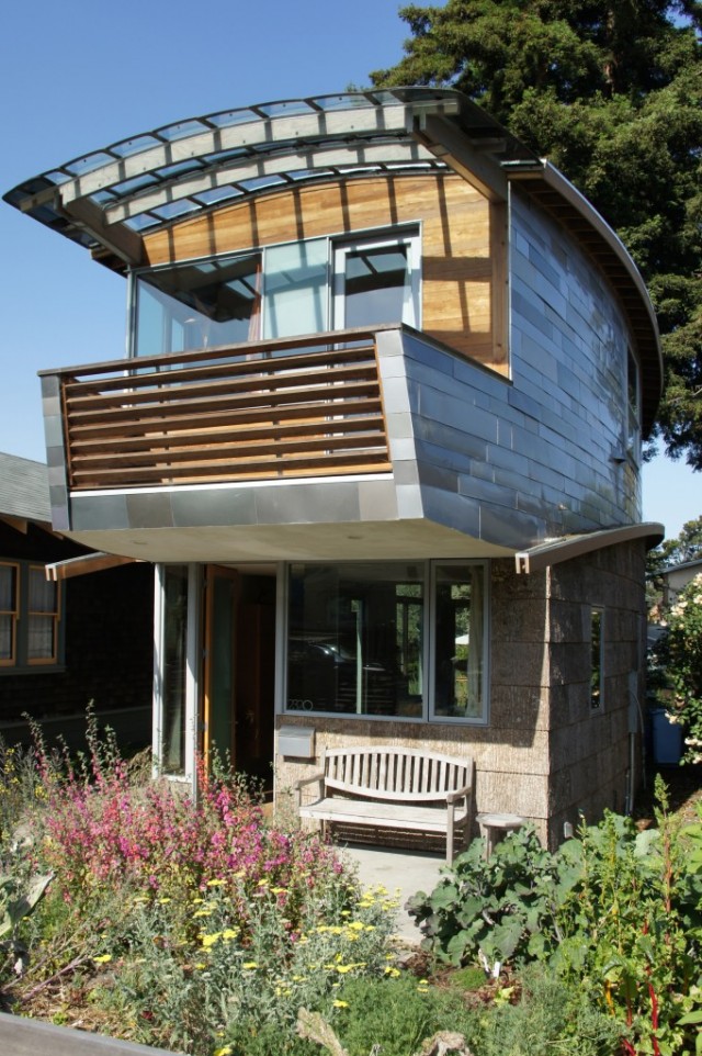 Home of Cate Leger and Karl Wanaselja in Berkeley, CA