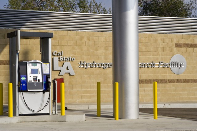 Hydrogen fueling station at California State University, Los Angeles [photo: Axelle Bader]