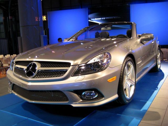 New York Minute: Mercedes-Benz SL Live Shots post image