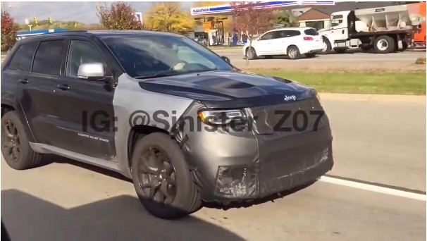 Jeep Grand Cherokee Hellcat spotted by YouTube user Sinister Life